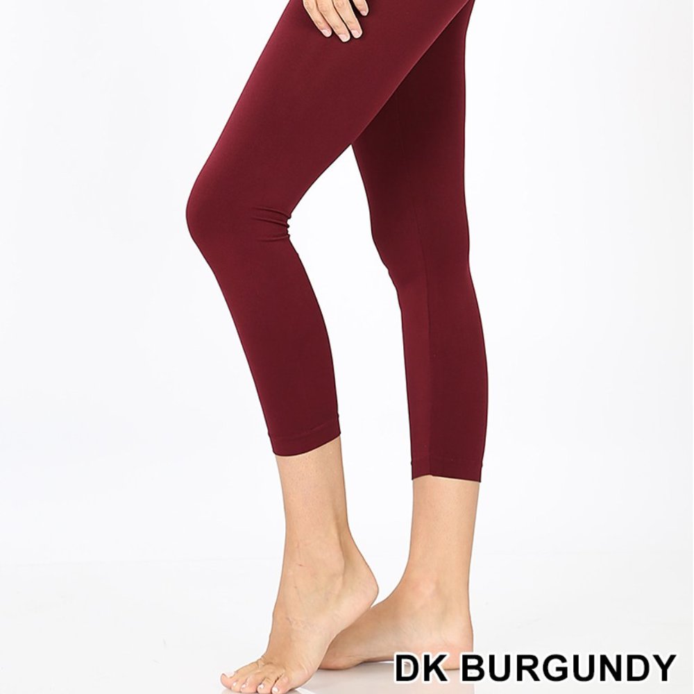 6 PACK!!  SEAMLESS CLASSIC CAPRI LEGGING 80-9